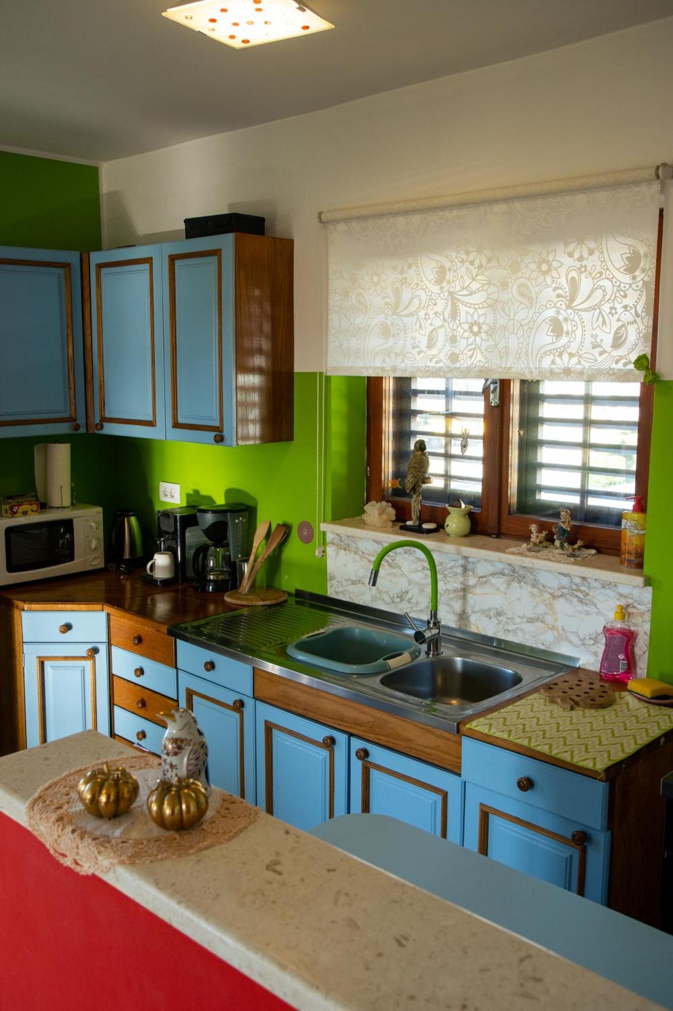 Farm Stay Synergia - Hiden Treasure พาซิน ภายนอก รูปภาพ
